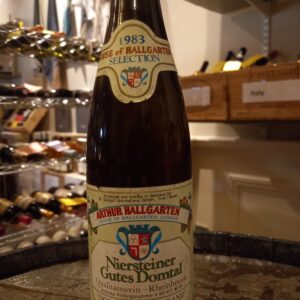 1983 Niersteiner Gutes Domtal, House of Hallgarton