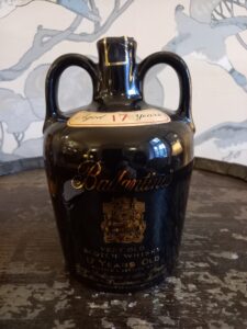 1980's Ballantines Finest Scotch Whisky, 17 Years Old, Black Ceramic Decanter
