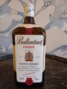Ballantine's Finest Blended Scotch Whisky - 1970s (43%, 1 litre)