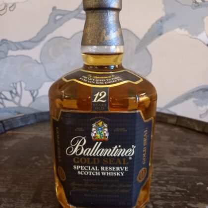 Ballantine's 12 year old Gold Seal blended Scotch whisky, 75cl, 43% Vol, 1990's bottling