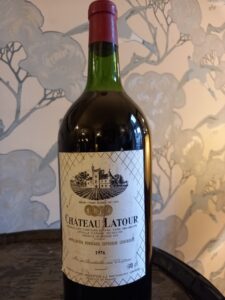 1976 Château Latour, Bordeaux Superieur, Laguens