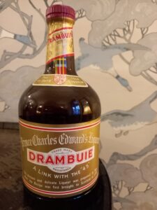 1970's, Drambuie A Link with the 45 Prince Charles Edward's Liqueur, Scotland, 100cl